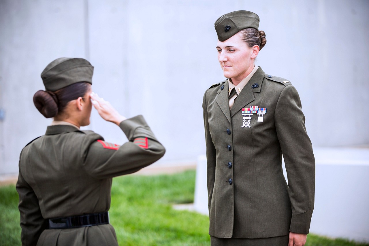 Marines commission ceremony